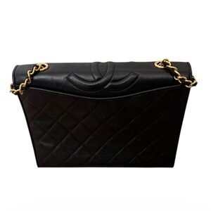 Chanel lambskin shoulder bag